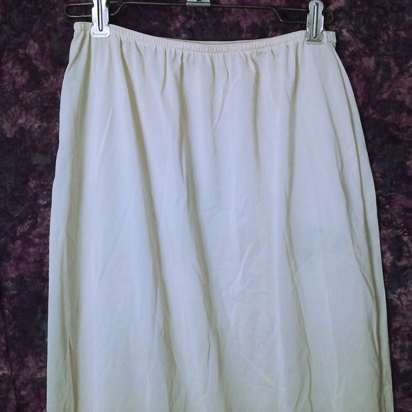 Vintage 60s Greenco Maid Long Half Slip-Skirt M(6) Lace Edge 15" Slit Cream Flaw - Picture 2 of 10